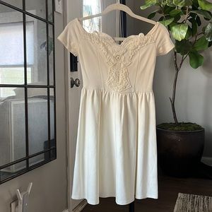 Women’s Lace Dress (S)